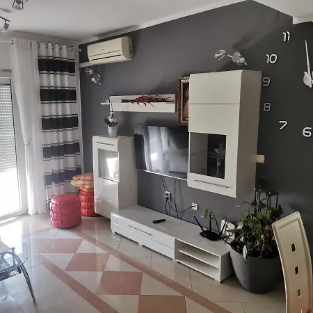 Apartment Toni Primosten Exterior photo