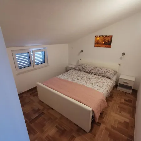 Apartment Toni Primosten Exterior photo