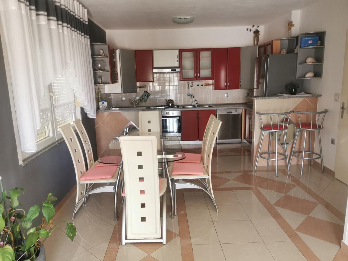 Toni Apartment