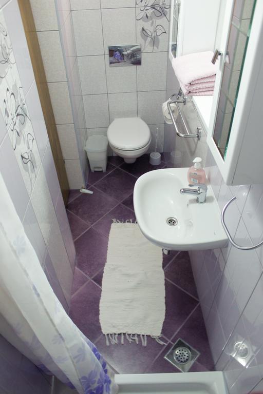 Toni Apartman *