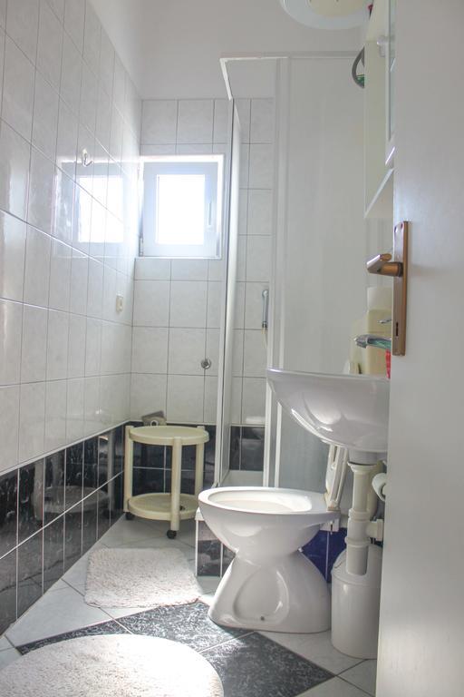 Toni Apartman *